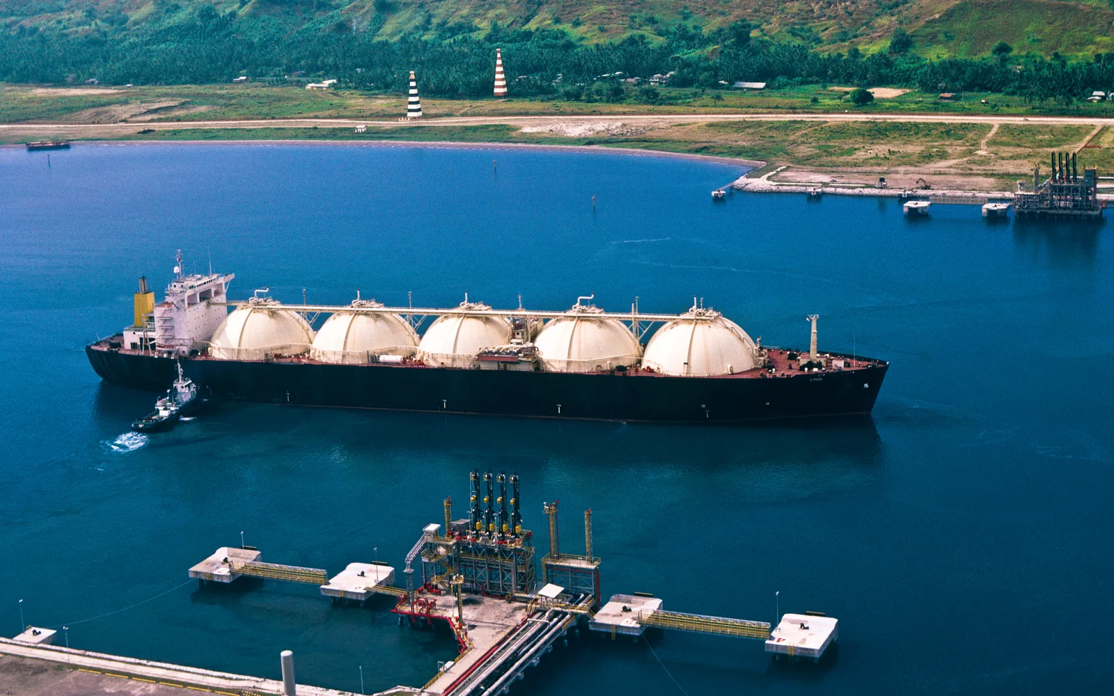 LNG vessel and terminal operations