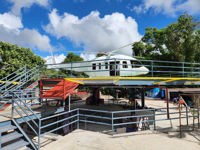 Lifeboat handling lagoon station